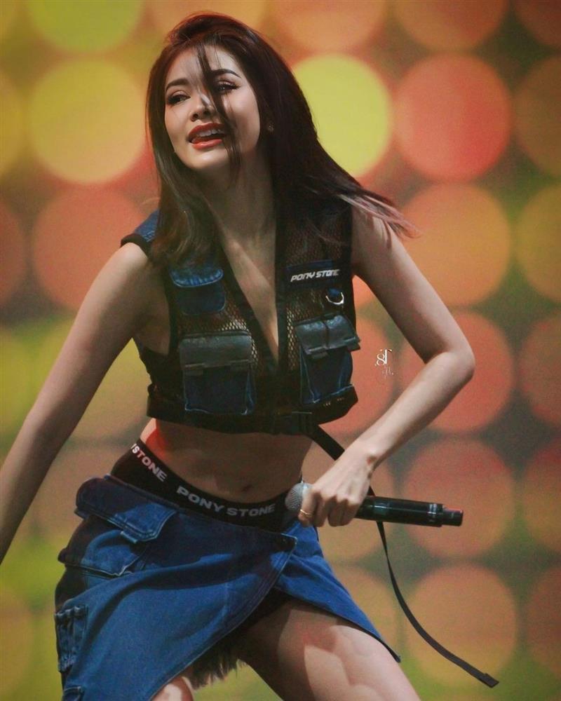Tranh cãi Engfa Wahara hát chung kết Miss Grand 2023 tổ chức tại Việt Nam
