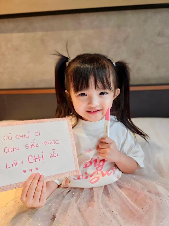 Đông Nhi chính thức xác nhận đang mang bầu lần 2
